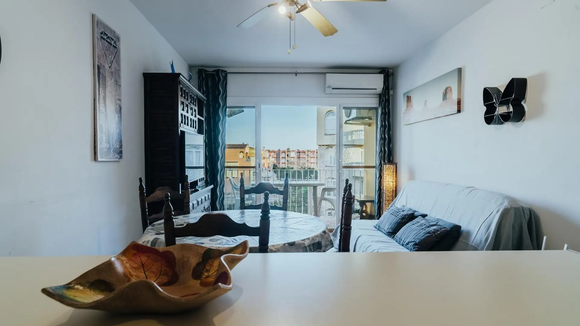 Welcs Apartamento 198 Emp Con Terraza Junto Al Mar Empuriabrava 0*,  Spain
